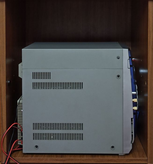 Музыкальный центр Samsung Max-L45 + пульт ДУ  ( колонки не продаются )