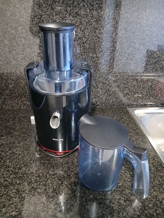 Cetrifugadora frutas e legumes, Philips,separa  o sumo da polpa