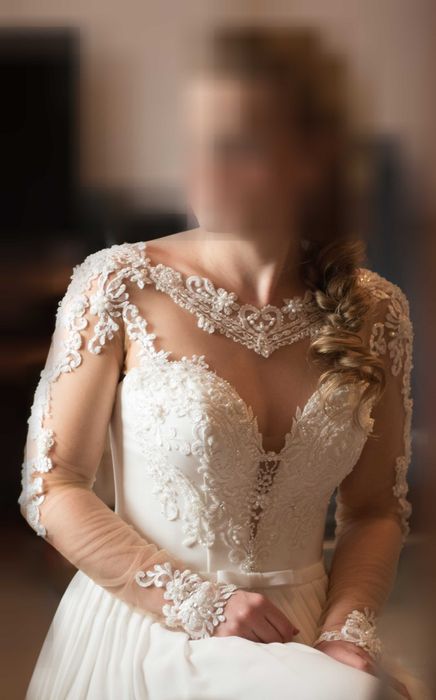 Suknia ślubna r.38 klasyczna ivory/złamana biel koronka