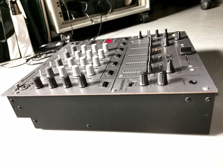 Pioneer DJM-600 mesa de mistura