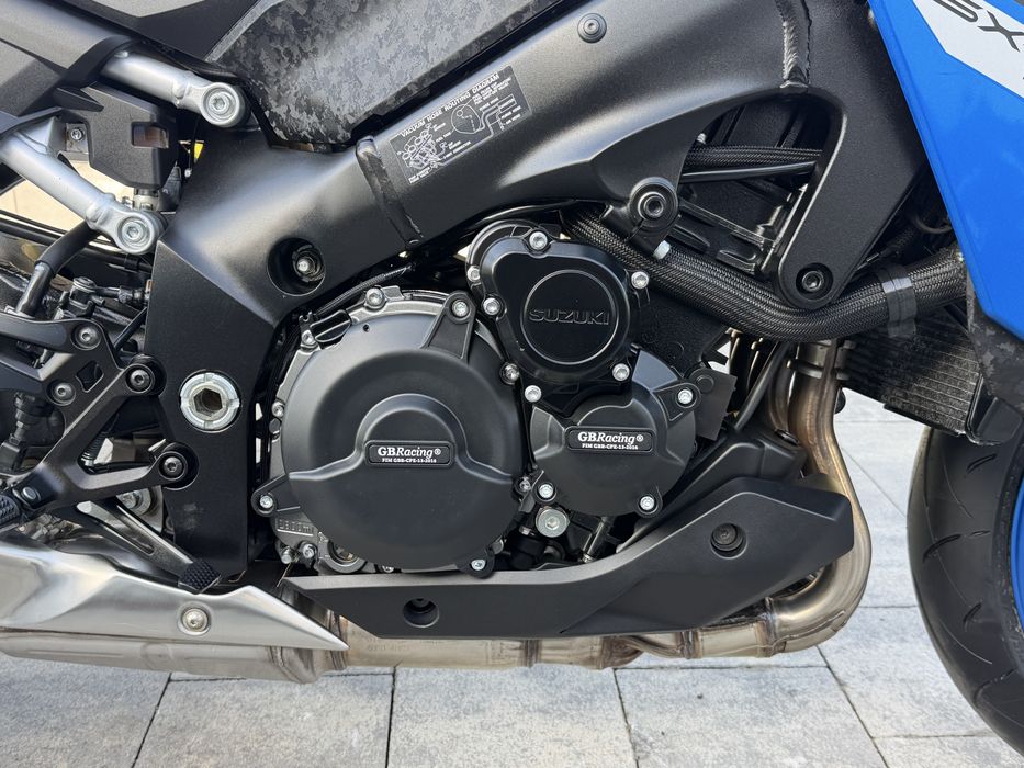 Suzuki gsx s 1000 2025