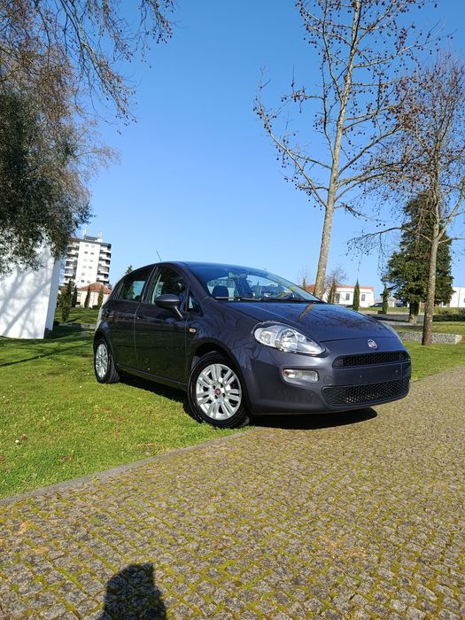 1.3 MultiJet 95cv 2017 Nacional • Económf
Fiat Punto 1.3 MultiJet 95cv 2017 Nacional • Ec