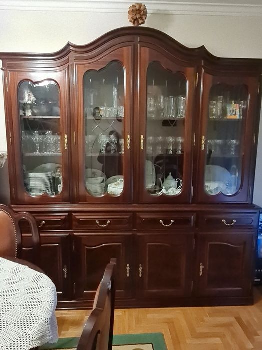 Movel da sala jantar  em mogno