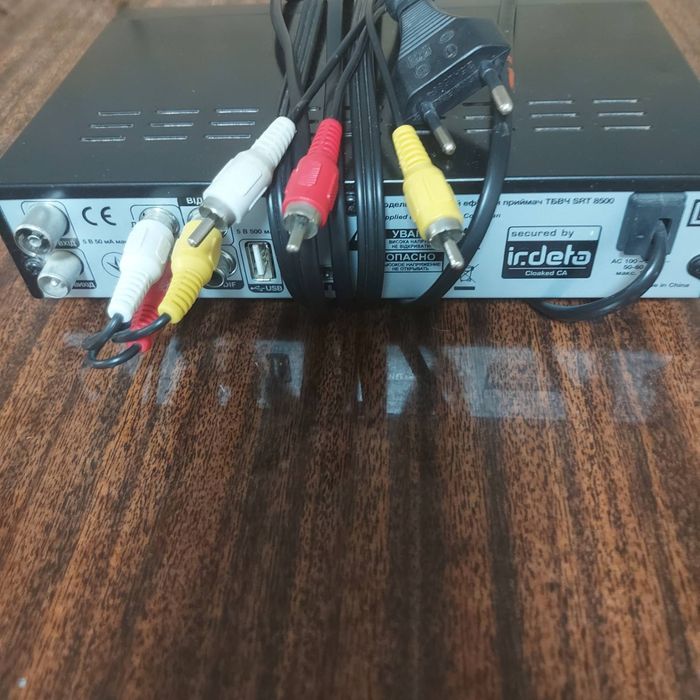 Цифровий тюнер T2 Strong SRT 8500 + Wi-Fi адаптер (Повний комплект)