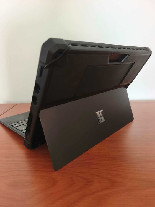 MS Surface Pro 8 de topo: Intel i7 / 16GB RAM / 1TB SSD + Teclado Signature + Slim Pen 2