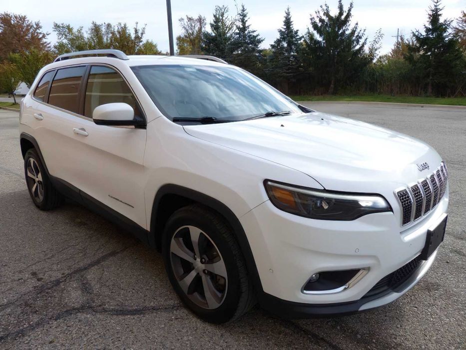 Jeep Cherokee      2020
