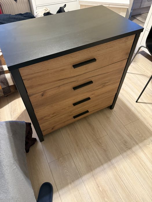 Komoda na sprzedaż – stan bardzo dobry