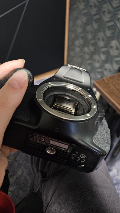 Фотоапарат body canon 600d без обьектива
