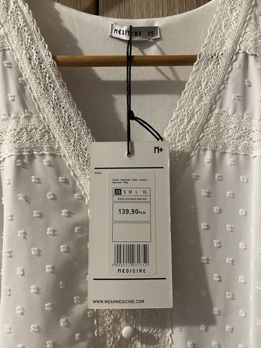 Biala sukienka nowa z metką boho