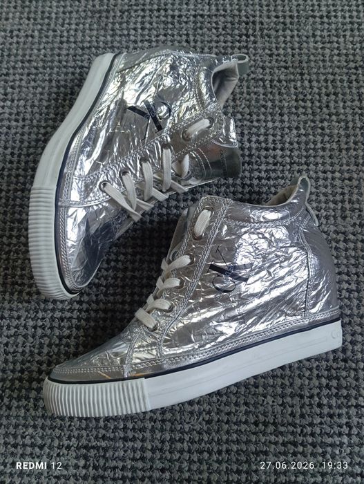 damskie sneakersy Calvin Klein Jeans Ritzy Metallic Crinkle r. 40