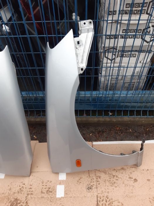 Honda Civic VII 4d Sedan 2001- Błotnik nh623m