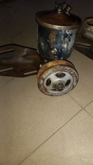 Насос гідропідсилювача  керма