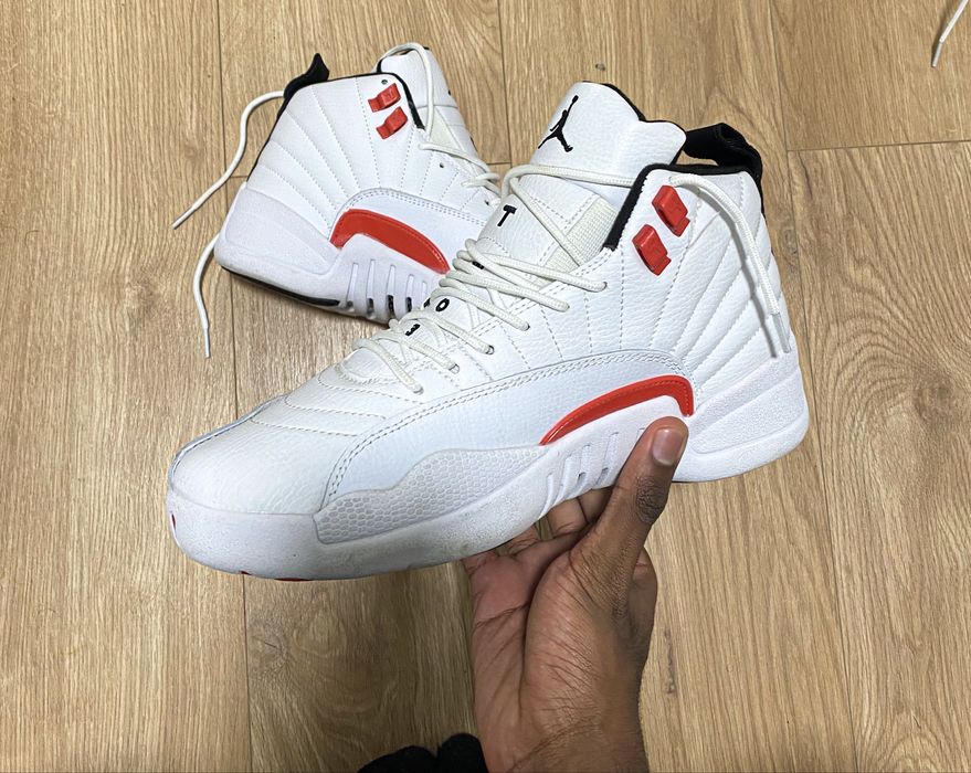 Jordan 12 muito novo