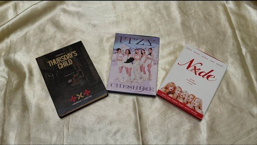 Бокси зі стафом кпоп груп (Txt, Itzy, (G)i-dle)