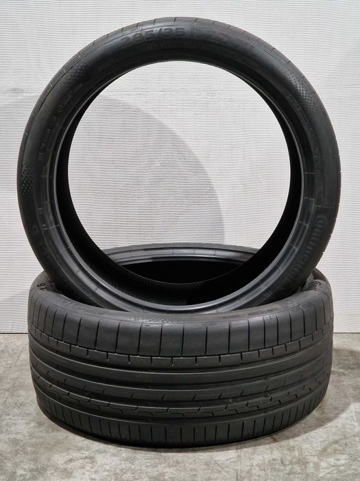2 Pneus 285/35R22 CONTINENTAL Semi Novos
