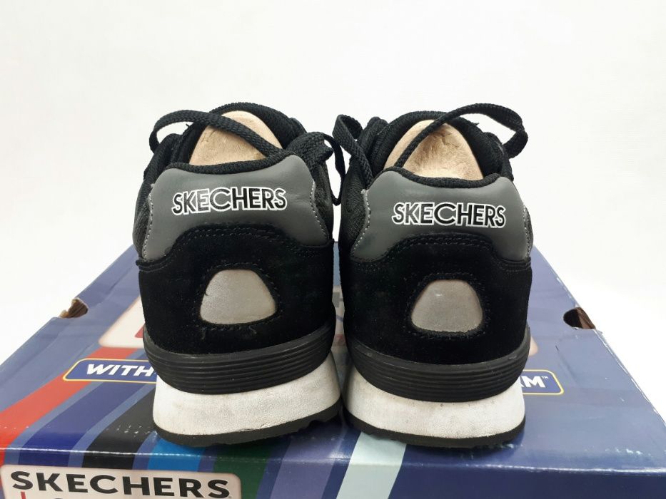 Sneakersy SKECHERS czarne memory foam 35