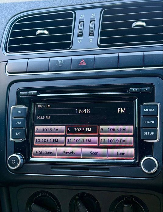 Штатна магнітола фольцваген vw