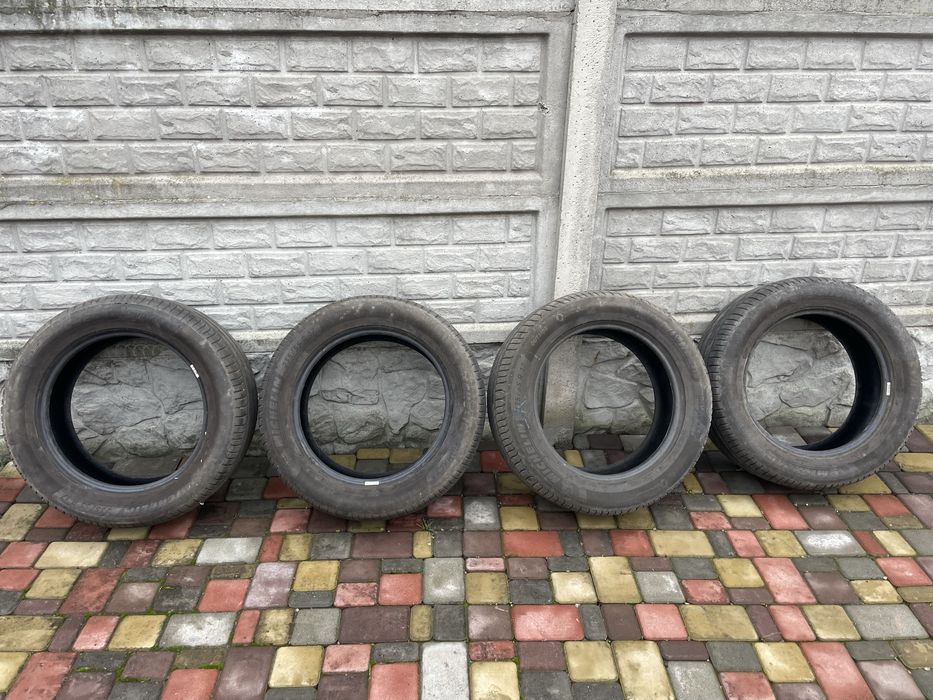 Гарна літня гума Michelin primacy 4 235/55 R17