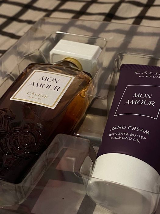 подаруноковий набір. парфуми та крем