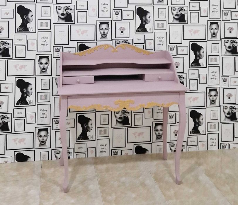 Móvel estilo toucador