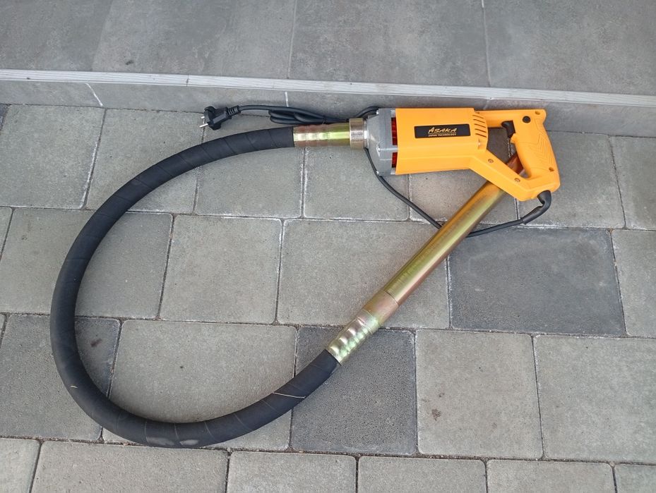 Оренда.ущільнувач бетону ,віброущільнювач