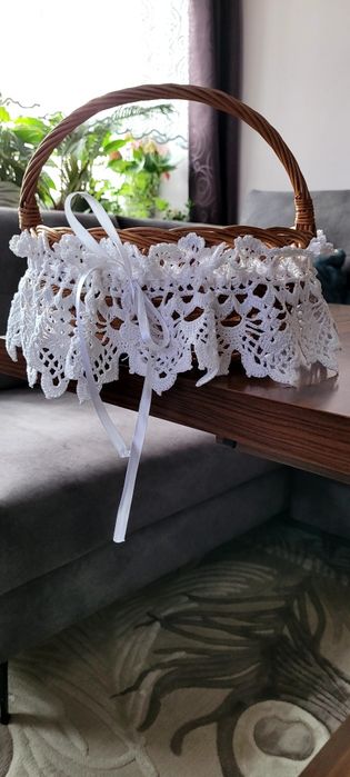 Serwetka szydełkowa na koszyk