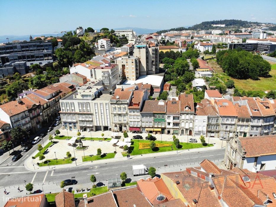 Apartamento T1 novo, com varanda e lugar de garagem em S. Vítor em ...