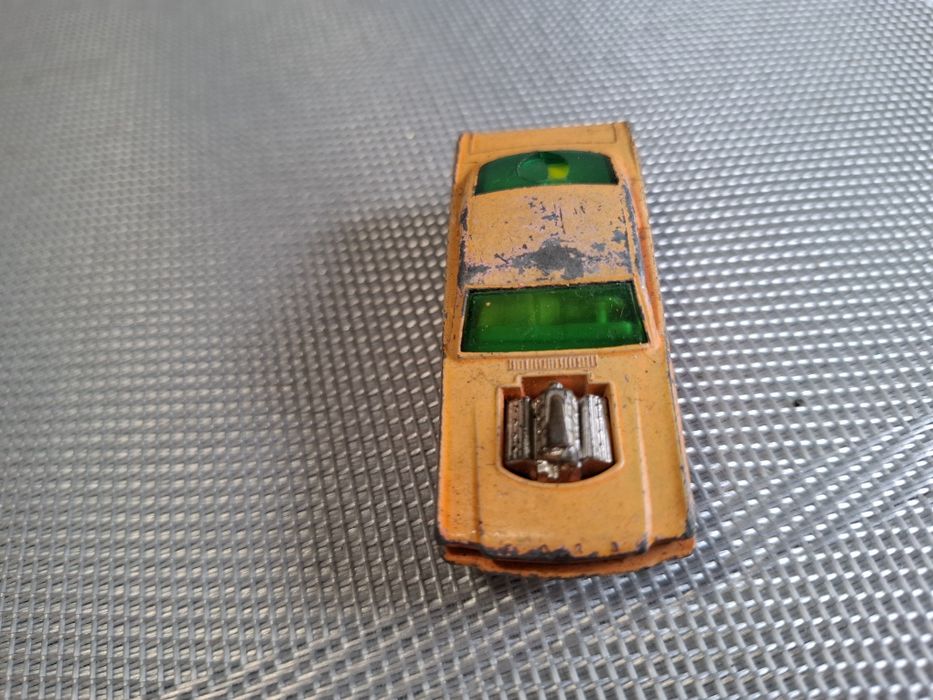 Matchbox model samochodu skala 1:64