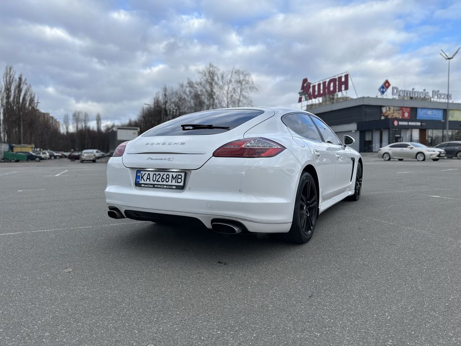 Porsche Panamera 4S 3.6, можливий обмін, в тому числі нерухомість з доплатою