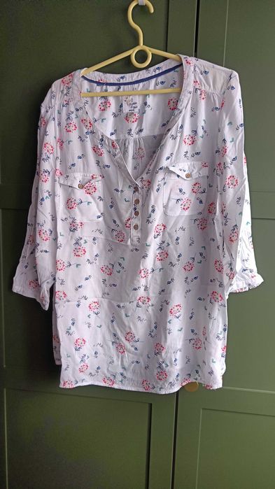 Bluzka w kwiatki, rozm. 48, Manataray