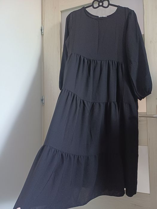 Sukienka przewiewna midi czarna rozmiar M/L nowa bez metek
