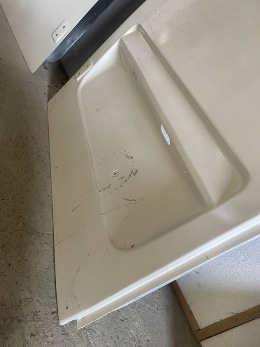 Продам задні двері на спрінтер низькі