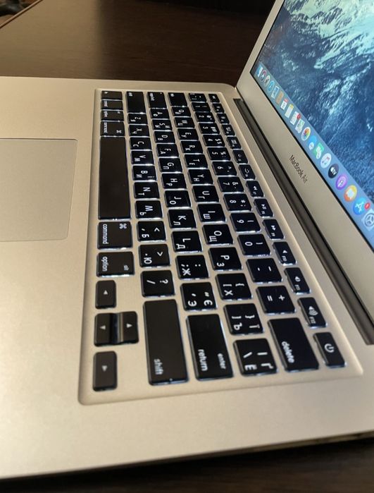 Продам apple macbook air 2013