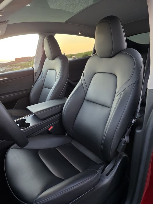 Tesla Model Y Long Range Dual Motor 4x4 IVA DEDUTÍVEL