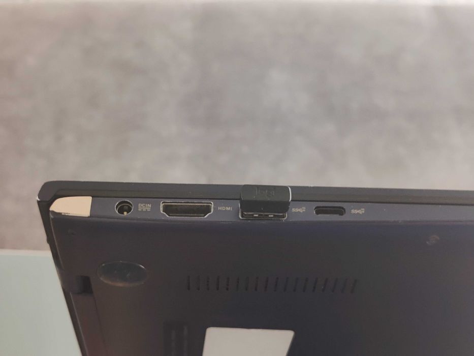 Asus Zenbook UX433F / i5-8265U / 8 Gb RAM / 256 TB SSD64752201881602122