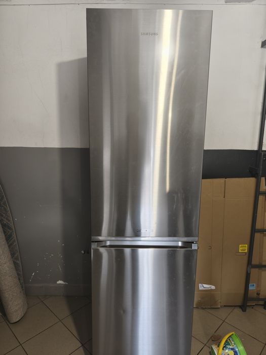 Oddam lodówkę. Nie działa