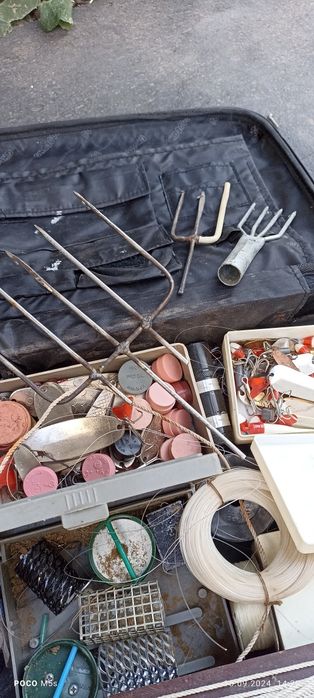 Рыбацкие снасти...