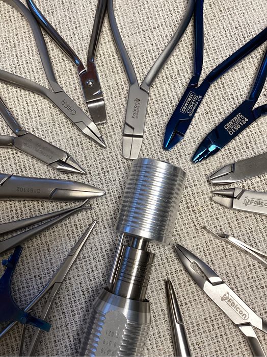 Kleszcze ortodontyczne -zestaw do szkoleń praktycznych.