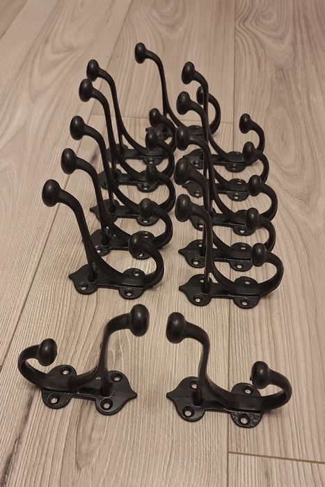 Wieszaki ścienne