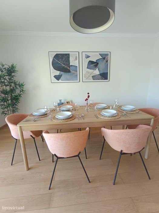 Viva com Conforto e Elegância em Paço de Arcos | T3 em condomínio com