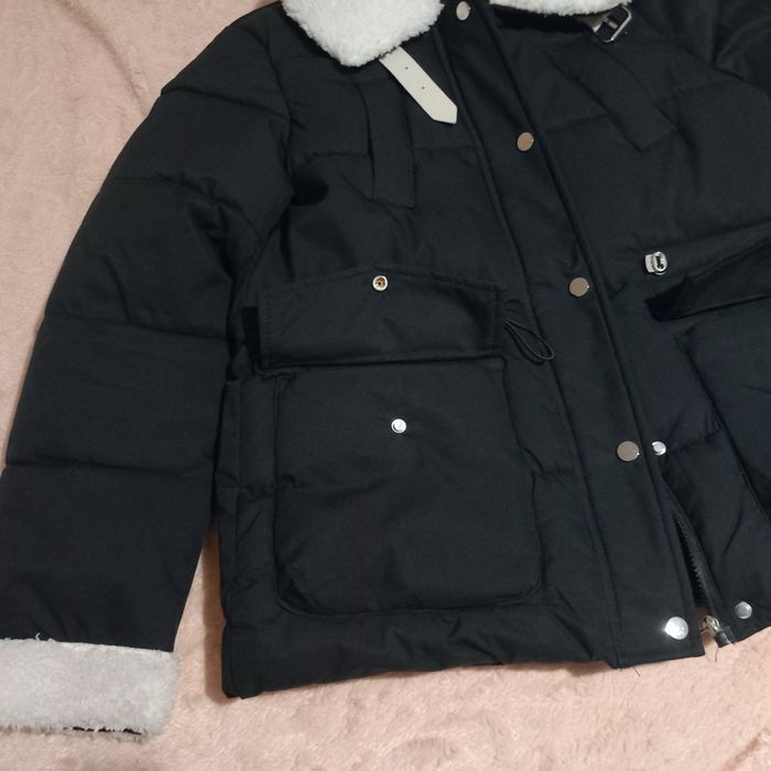 Жіноча куртка розмір М