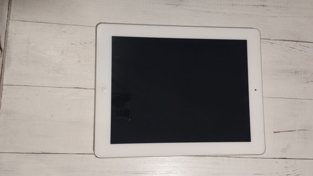 Планшет Apple iPad 2