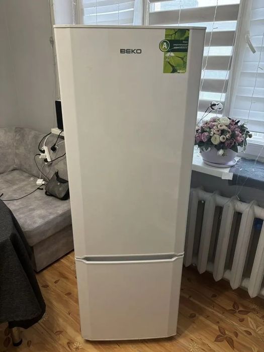 Холодильник Beko CS325 є  доставка