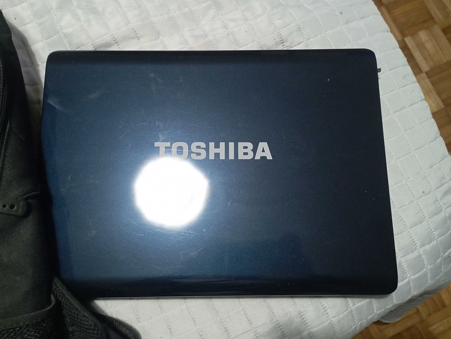 Mochila Toshiba com Pc para peças
