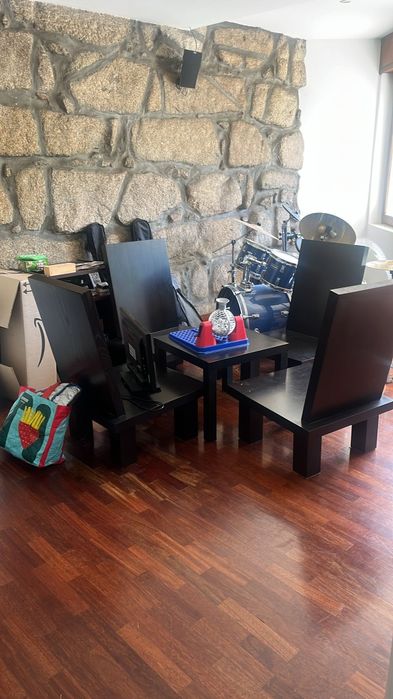 4 Black Chairs