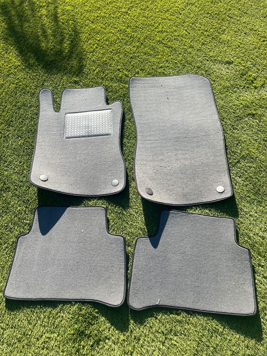 Tapetes Novos para Mercedes Benz