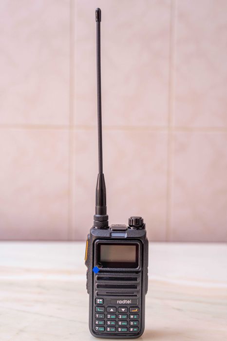 Radio Amador VHF/UHF digital Radtel RT 4D novo na embalagem!