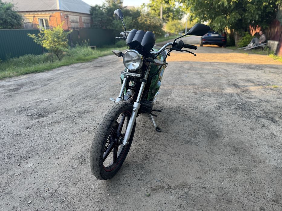 Продам Viper 200