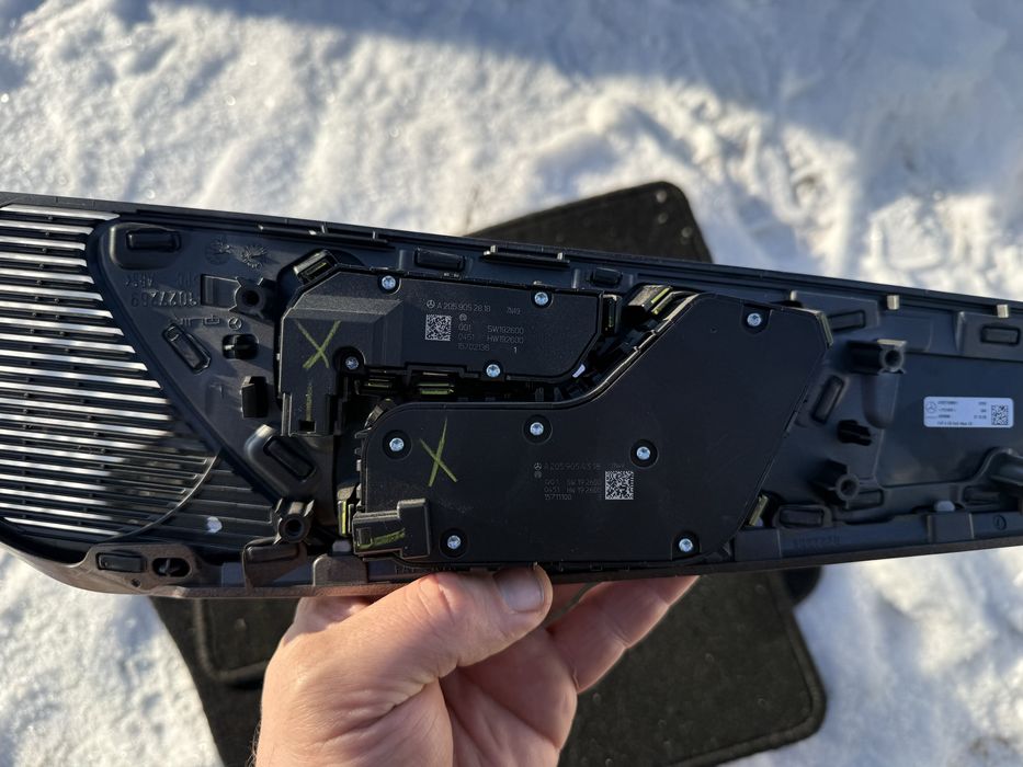 Регуліровка  (кнопки) сідушки водія Mercedes EQC