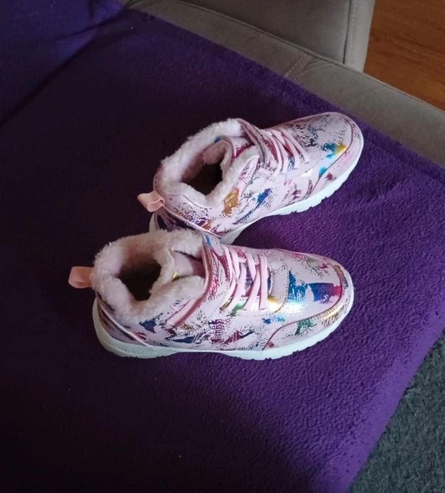 Buty      damskie